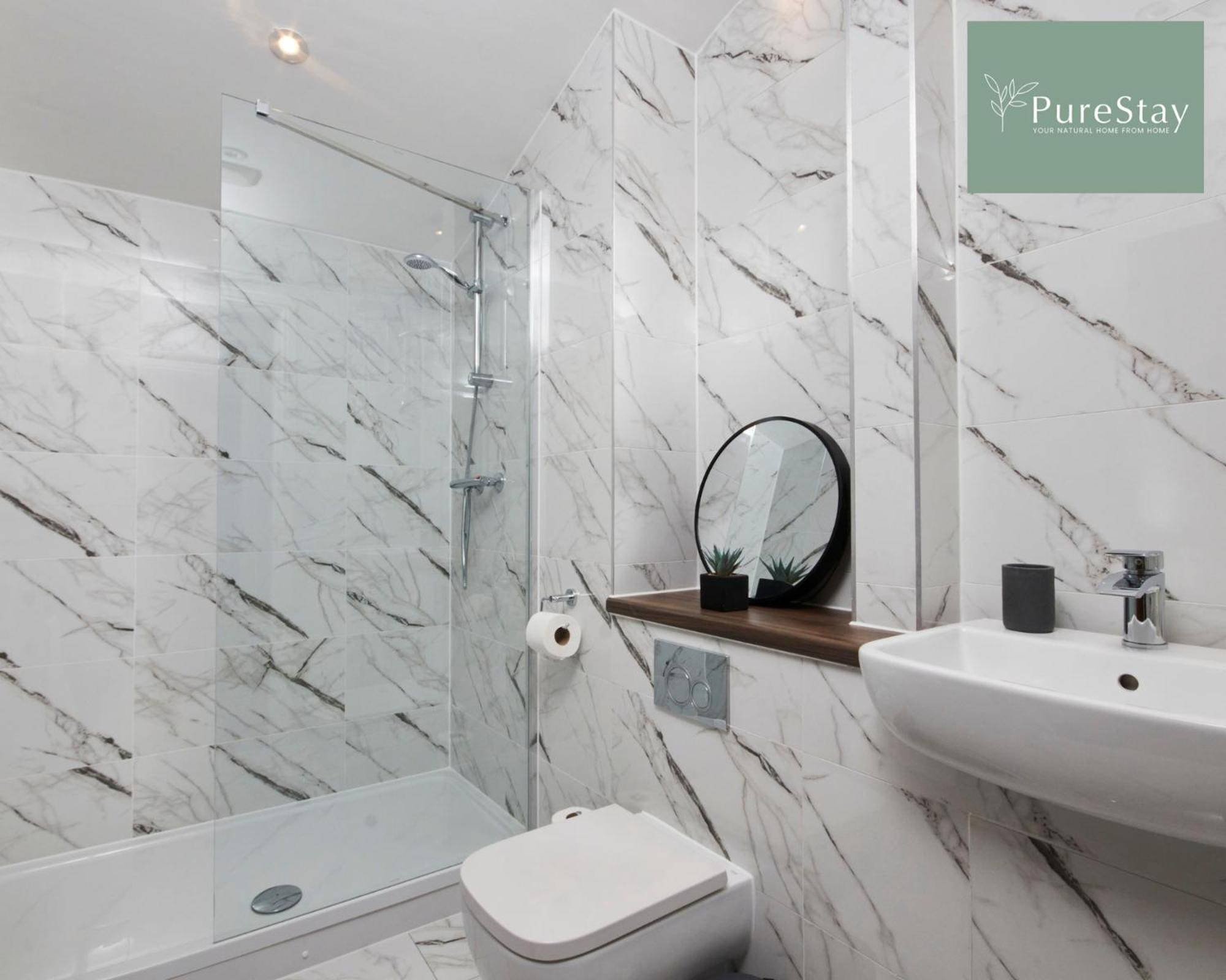 Stunning 5 Bed Manchester House With Parking By Purestay Short Lets & Serviced Accommodation Экстерьер фото