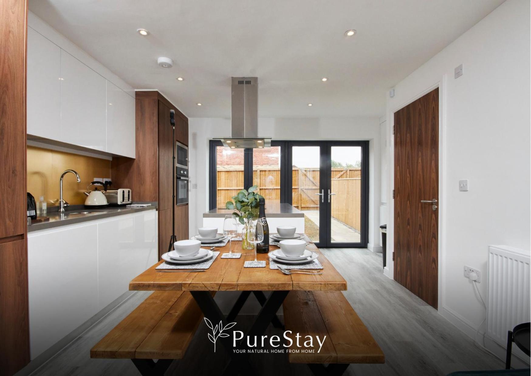 Stunning 5 Bed Manchester House With Parking By Purestay Short Lets & Serviced Accommodation Экстерьер фото